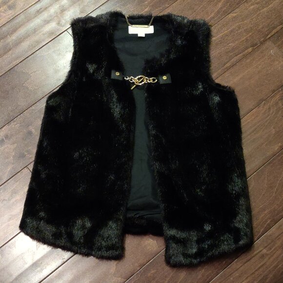 Michael Kors Black Faux Fur Vest With Gold Link Toggle Closure SIZE SMALL - Picture 2 of 6